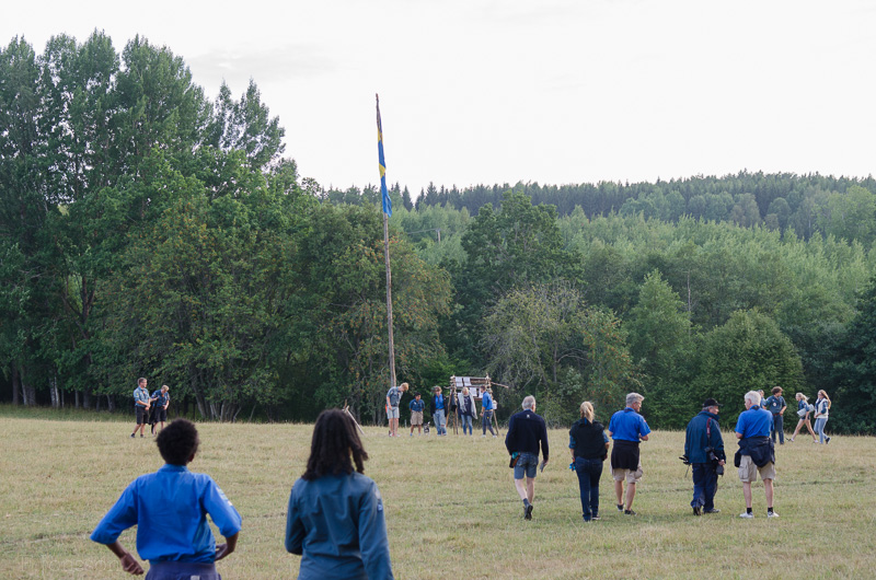 Mot uppstaellningsplatsen